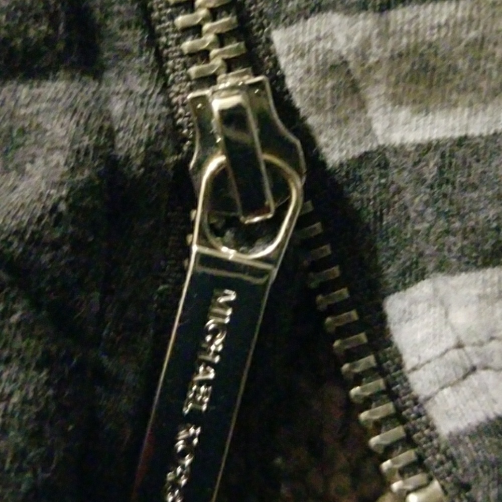 Shirt - Picture 2 of 3
